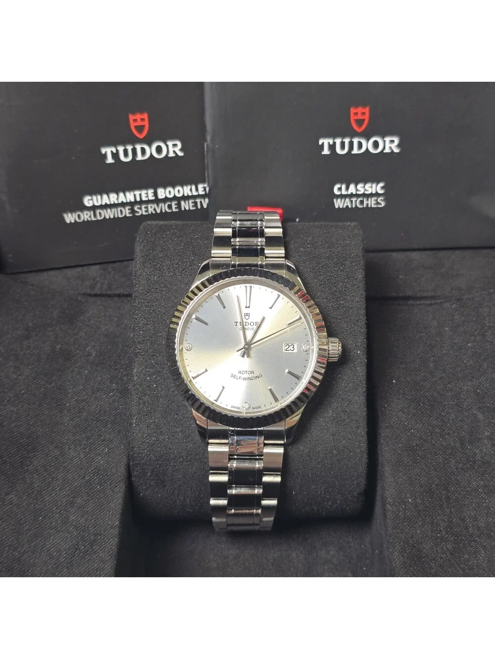 TUDOR Stvle M12510 38mm Stainless Steel silver diamond-set dial, Fluted Bezel